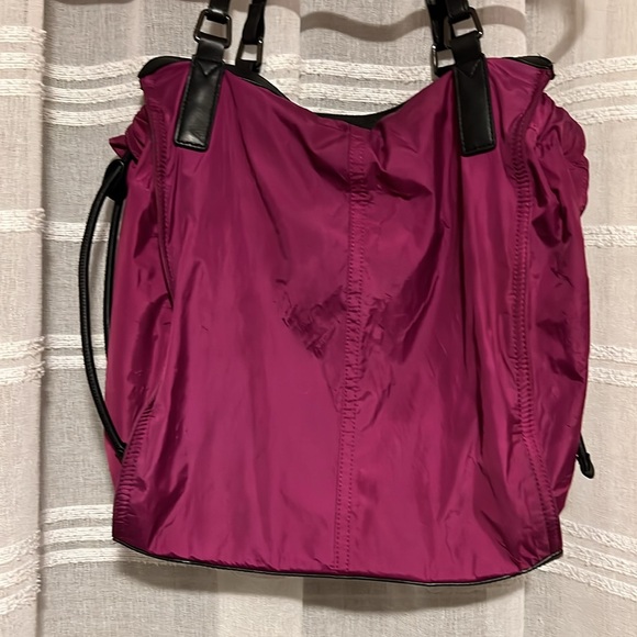 Burberry buckleigh Raspberry color tote
EUC - Picture 4 of 14